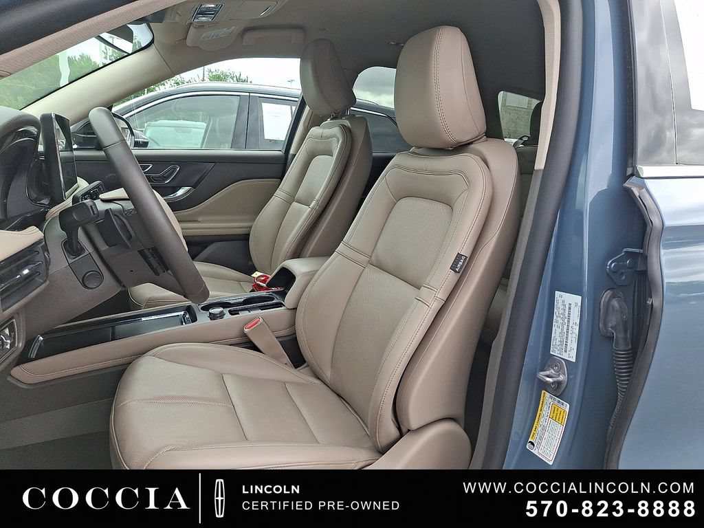 Used 2023 Lincoln Corsair AWD w/ Equipment Group 101A image 13