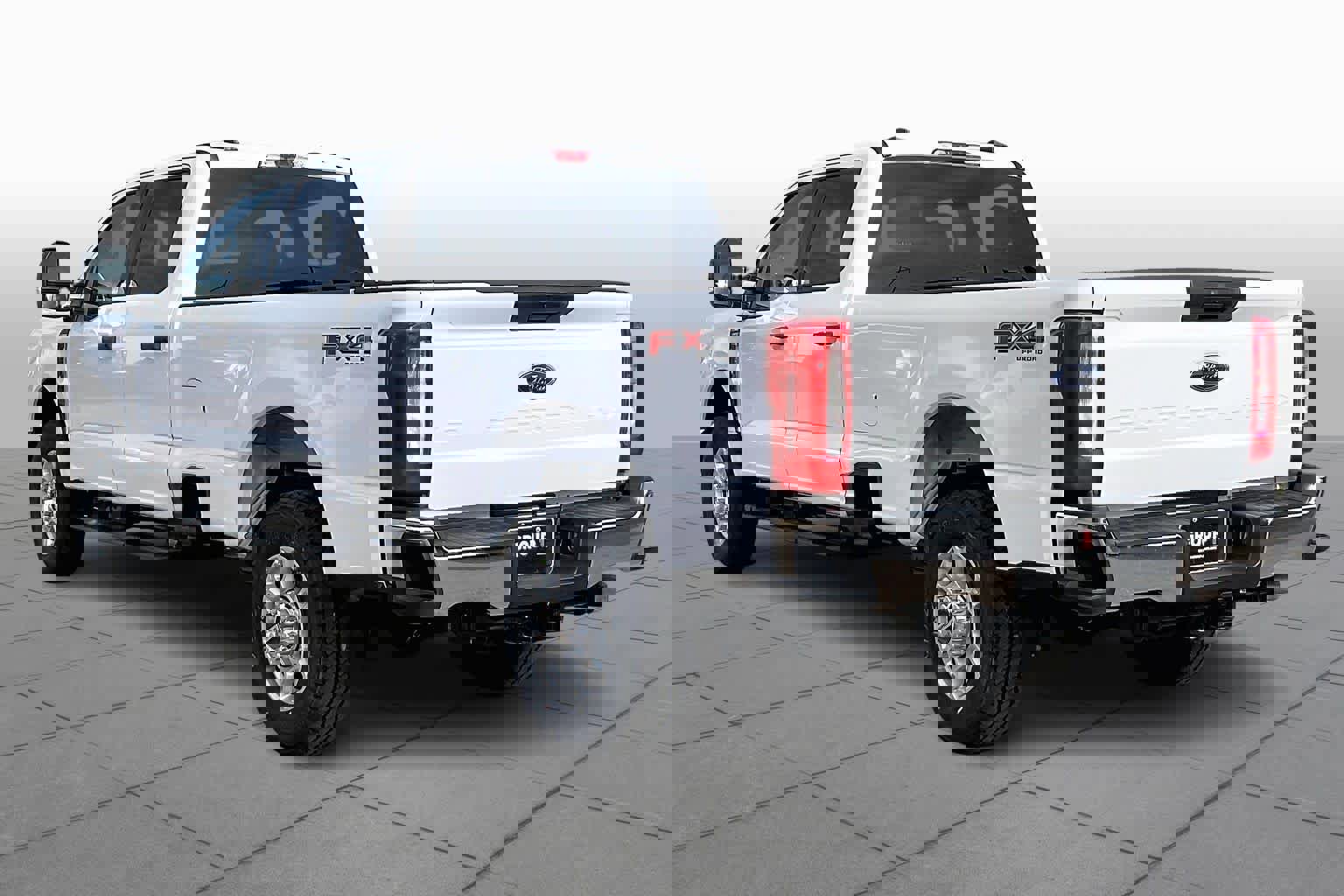 New 2026 Ford F350 XLT w/ FX4 Off-Road Package image 12