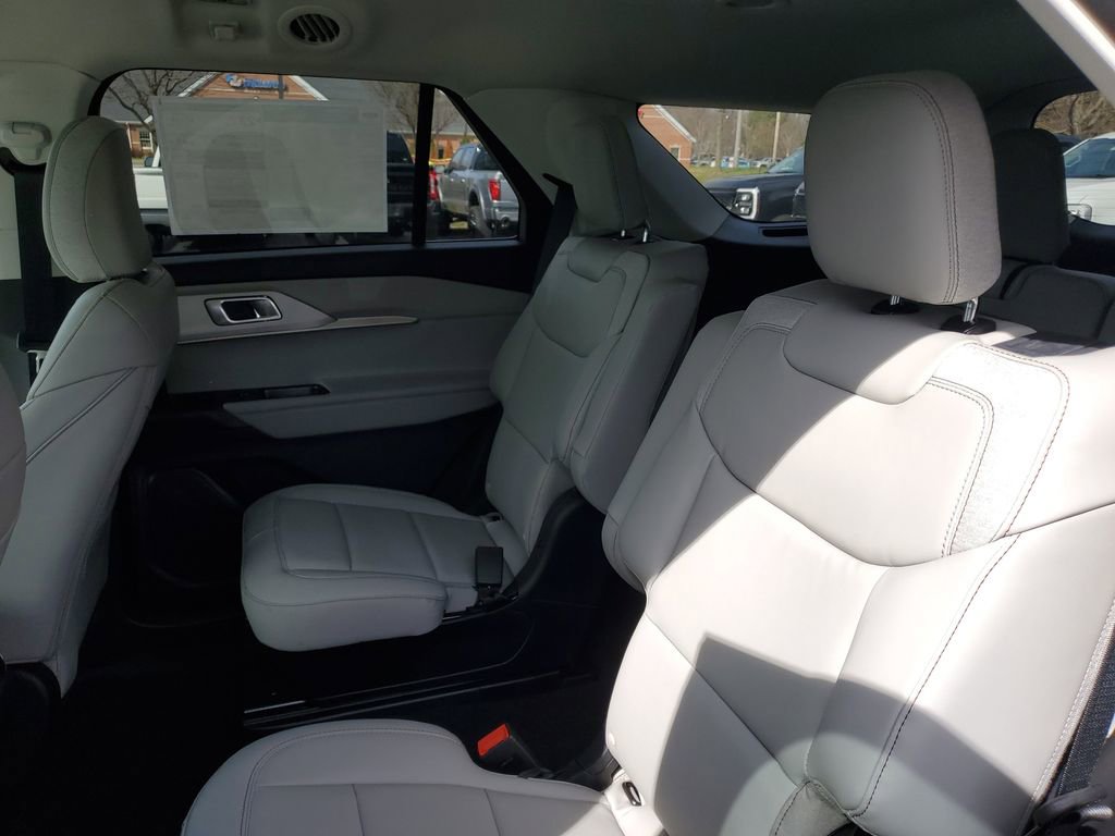New 2026 Ford Explorer Active image 28