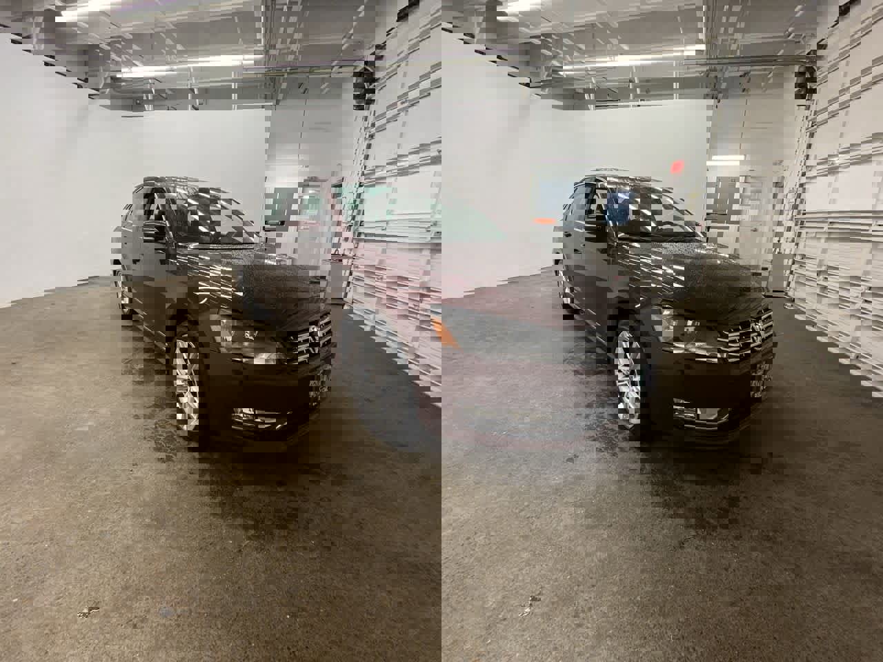 Used 2014 Volkswagen Passat TDI SEL Premium image 8