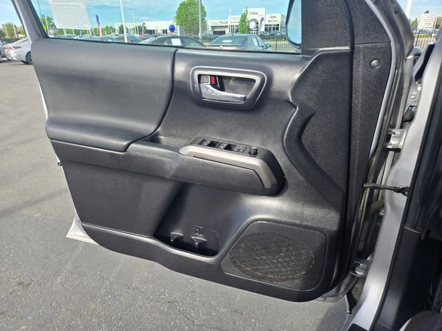 Certified 2021 Toyota Tacoma TRD Off-Road image 21