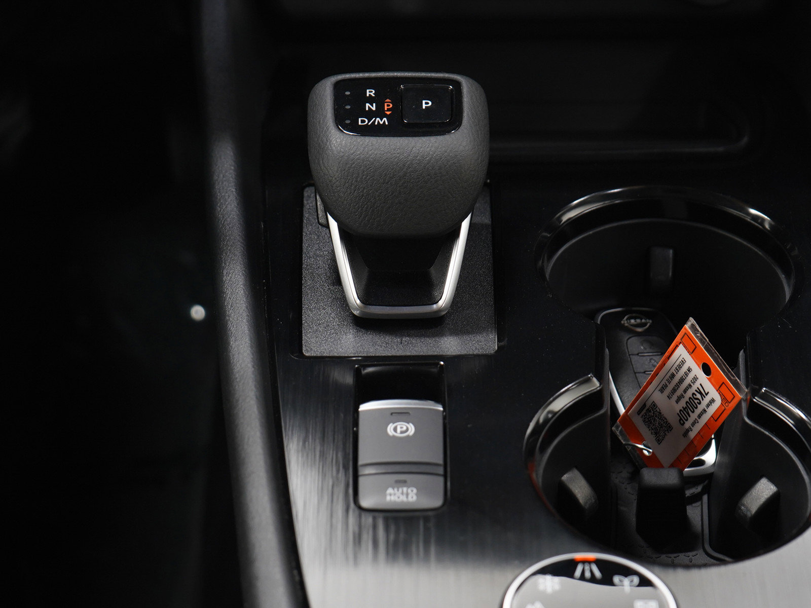 Used 2025 Nissan Rogue SV image 18