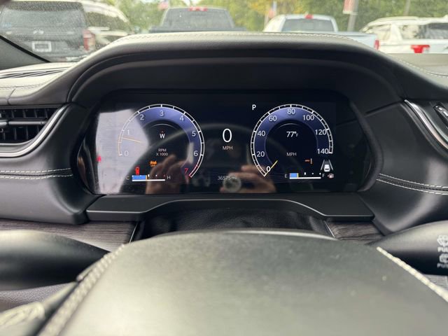 Certified 2022 Jeep Grand Cherokee Overland w/ Luxury Tech Group IV image 11