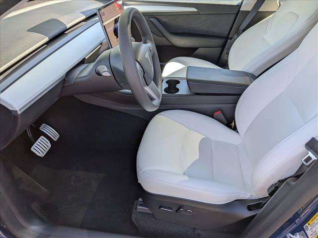 Used 2025 Tesla Model Y Performance AWD/4WD image 16