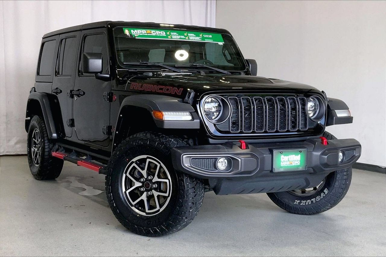 Used 2024 Jeep Wrangler Unlimited Rubicon w/ Convenience Group AWD/4WD image 34