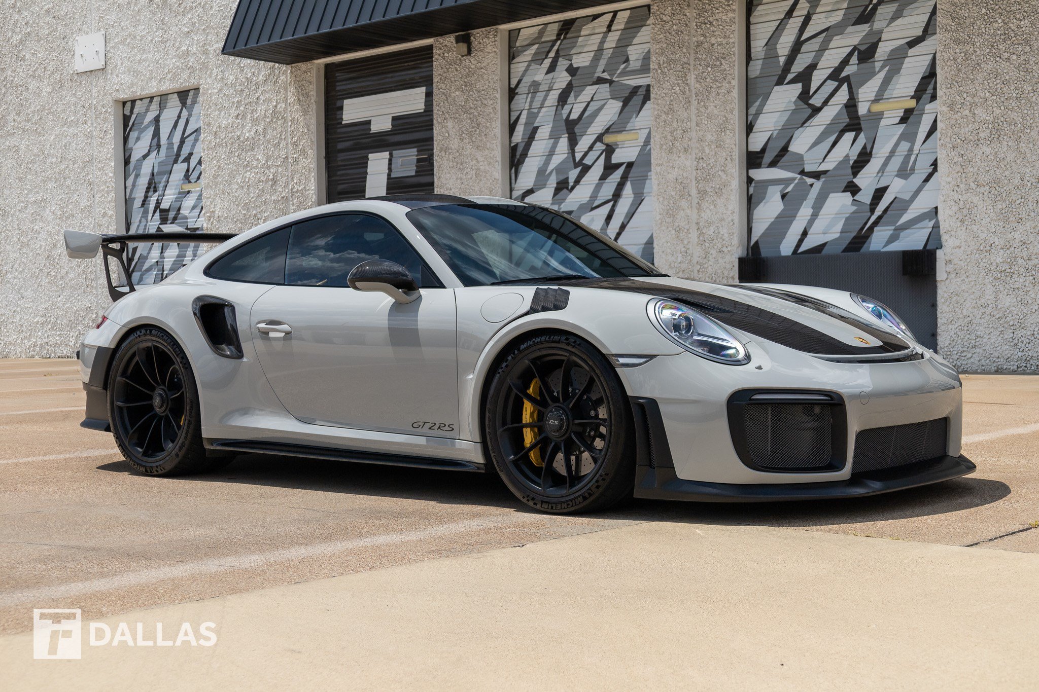Used 2018 Porsche 911 GT2 RS RWD image 18