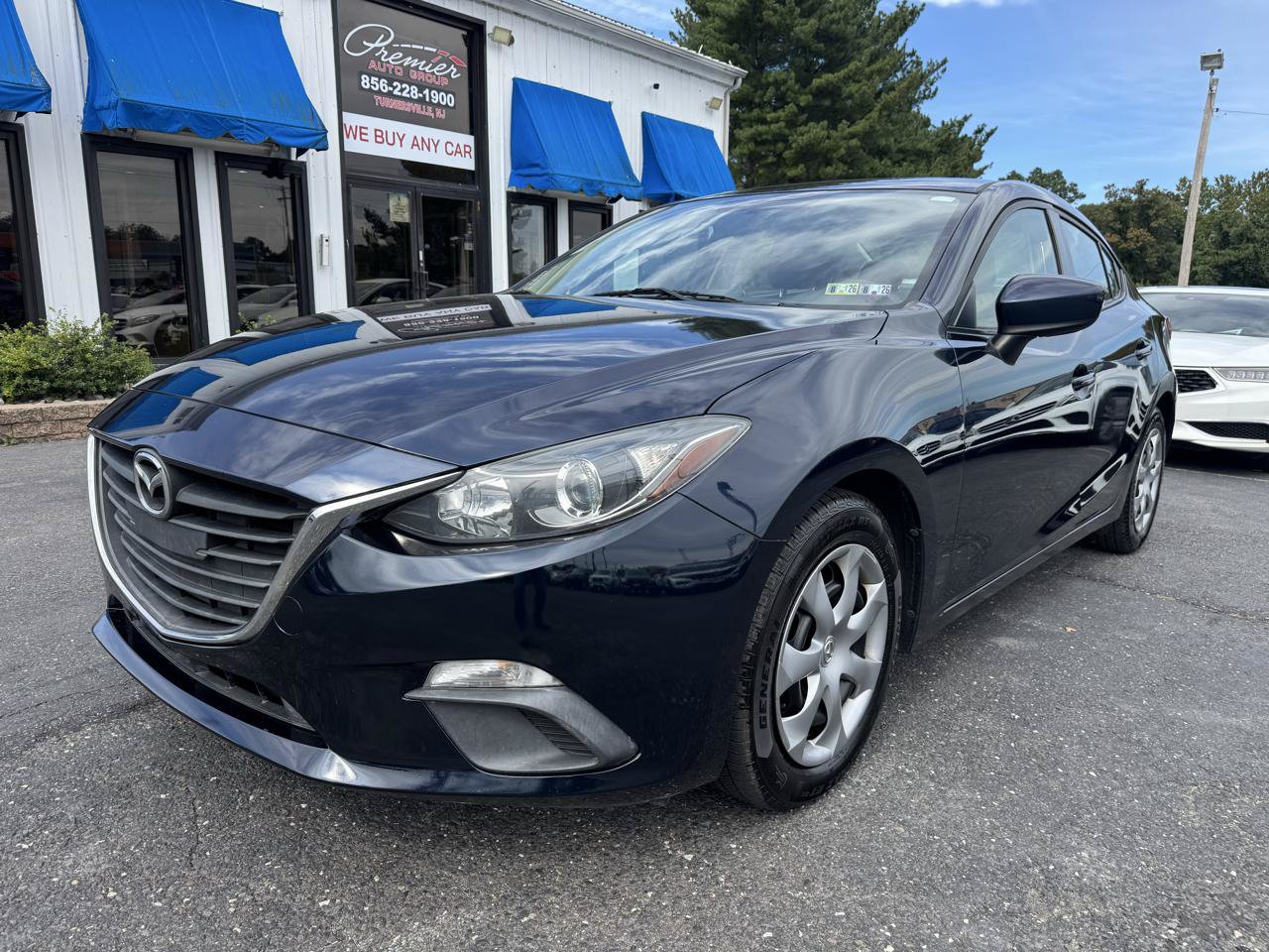 Used 2015 MAZDA MAZDA3 i Sport FWD image 1