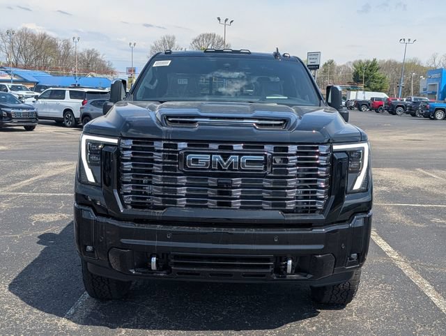 New 2026 GMC Sierra 3500 Denali Ultimate AWD/4WD image 2