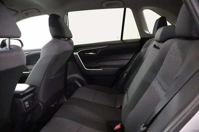 Used 2025 Toyota RAV4 XLE AWD/4WD image 30