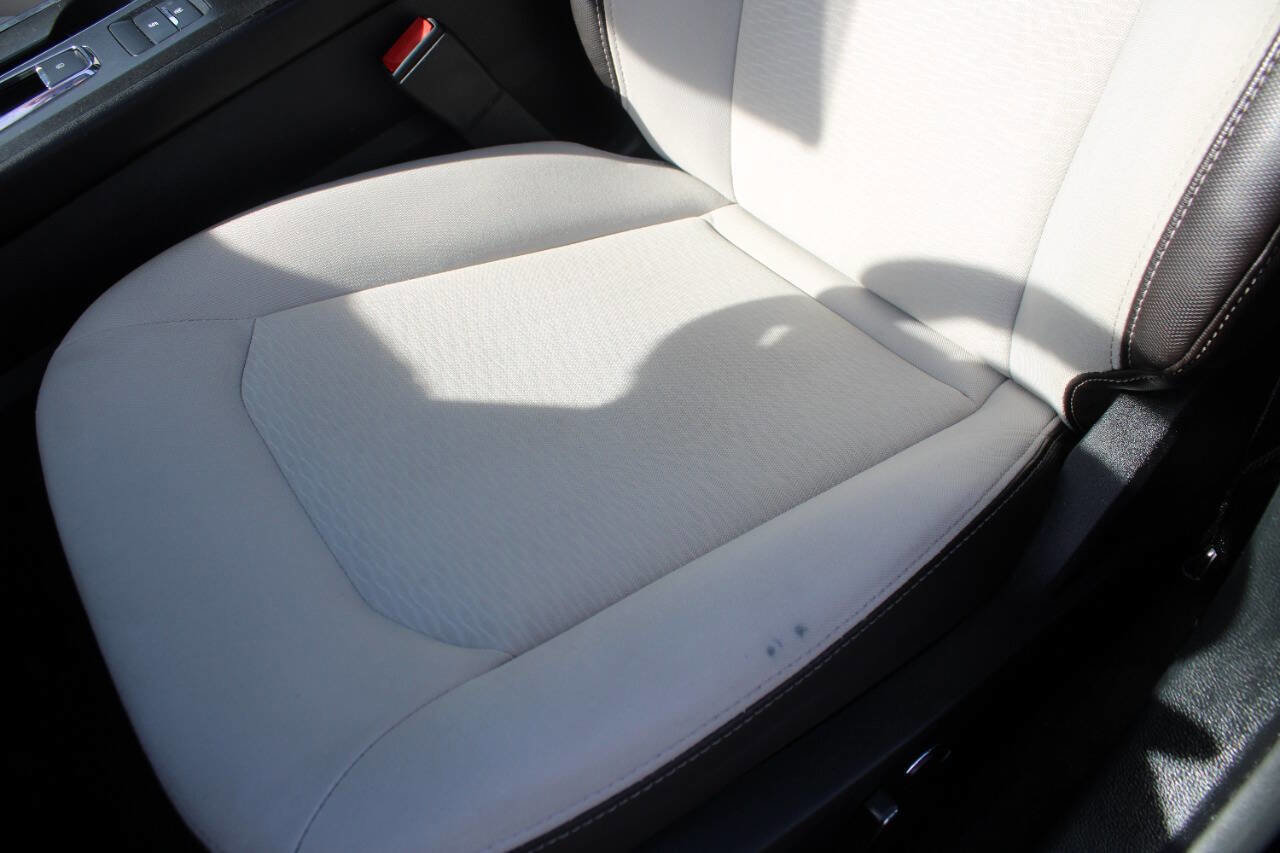 Used 2020 Ford Fusion SE w/ Equipment Group 151A image 20