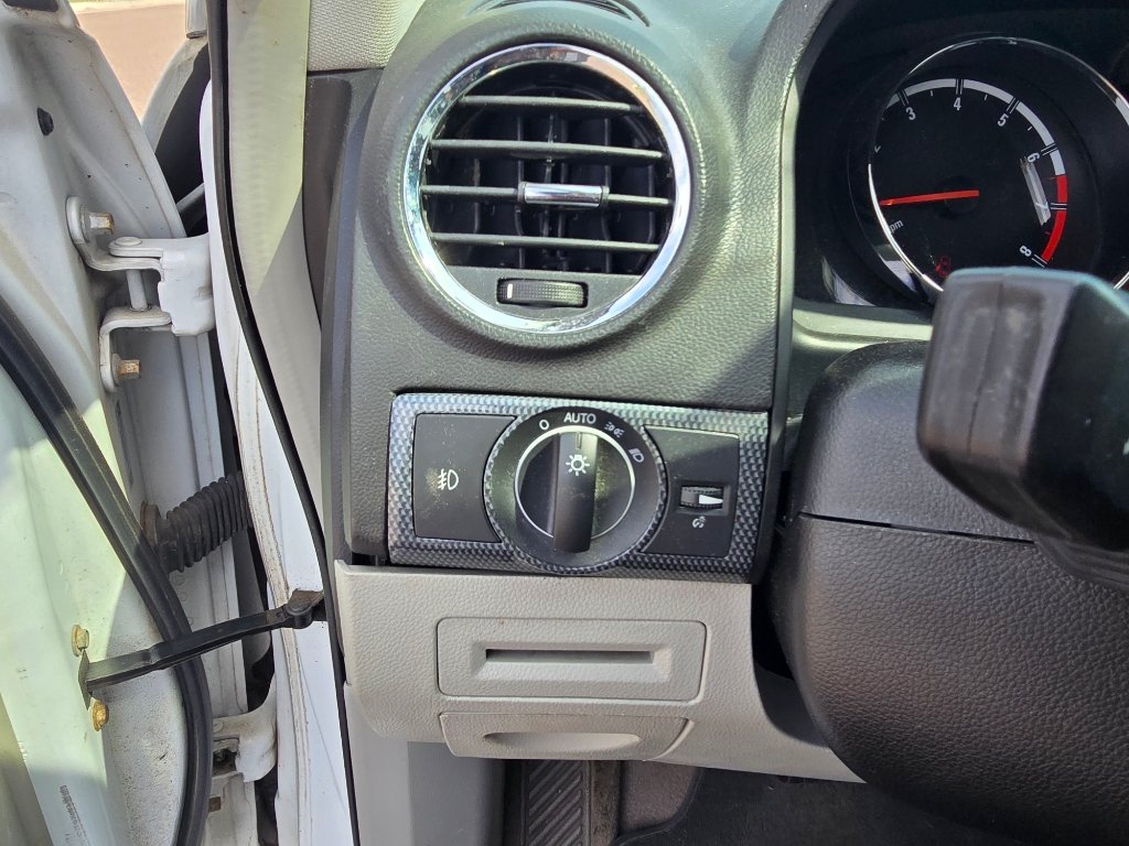 Used 2008 Saturn Vue XR FWD image 20