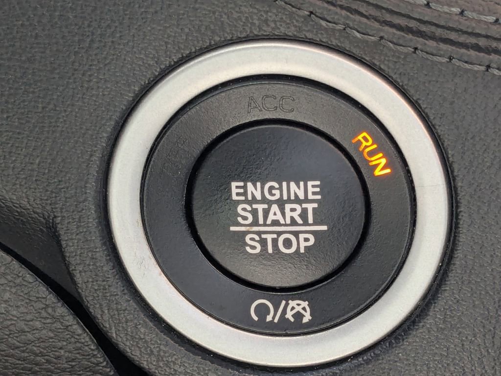 Used 2019 Dodge Charger Scat Pack w/ Dynamics Package image 14