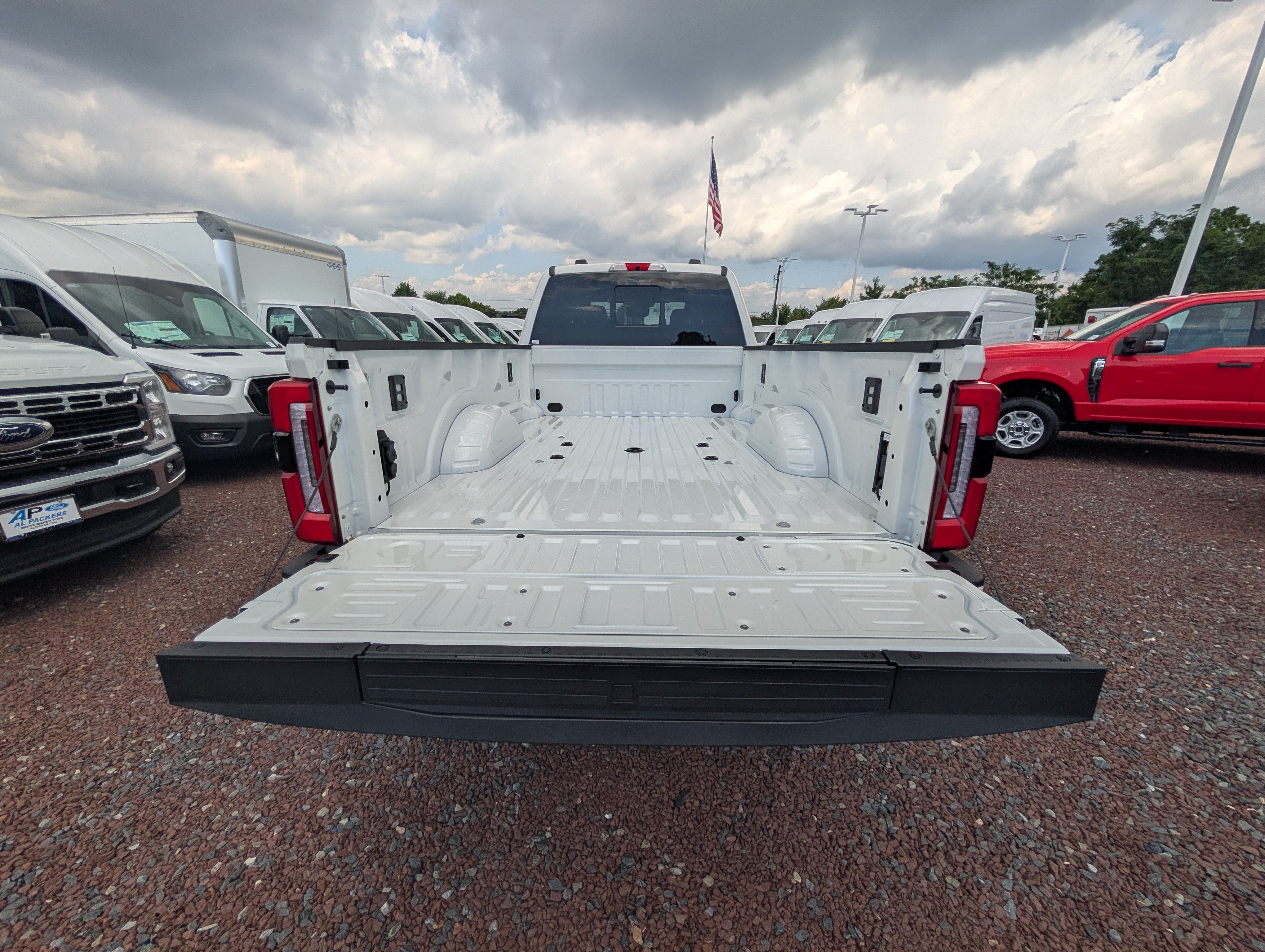 New 2026 Ford F350 Platinum w/ Platinum Plus Package AWD/4WD image 8