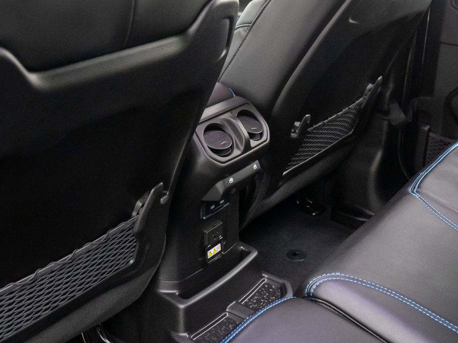 Used 2024 Jeep Wrangler Unlimited Rubicon 4xe image 16