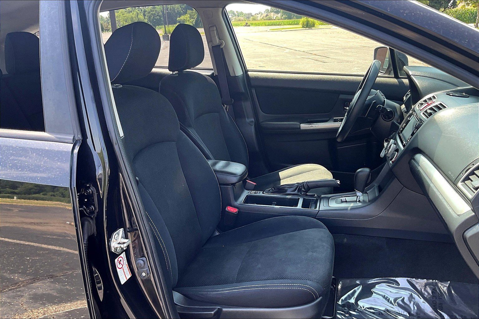 Used 2015 Subaru Crosstrek 2.0i Premium image 8