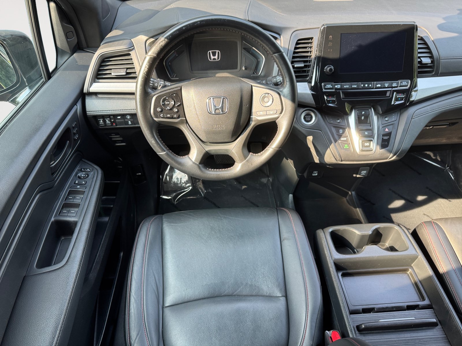 Used 2023 Honda Odyssey Sport image 10