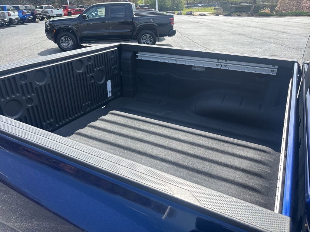 Used 2023 Nissan Frontier SV w/ SV Premium Package image 19