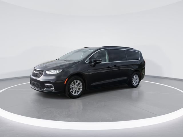 Used 2022 Chrysler Pacifica Touring-L image 4
