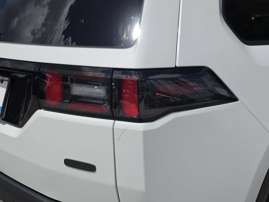 New 2026 Jeep Cherokee Overland w/ Advanced Pro Tech Group AWD/4WD image 8
