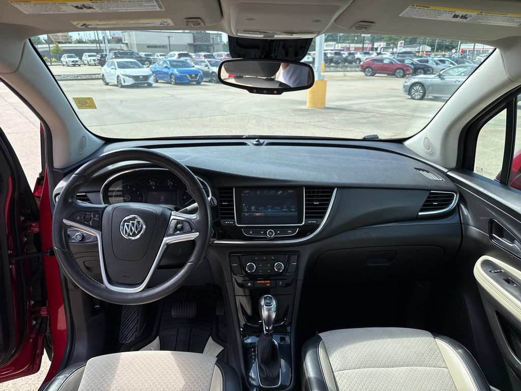 Used 2020 Buick Encore Preferred FWD image 19