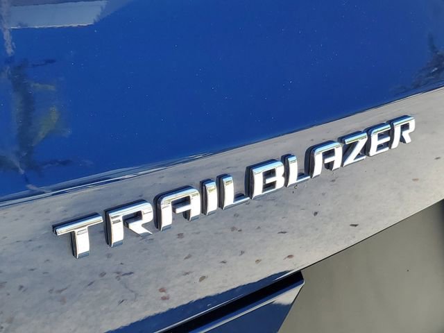 Certified 2022 Chevrolet TrailBlazer ACTIV w/ Sun and Liftgate Package FWD image 9