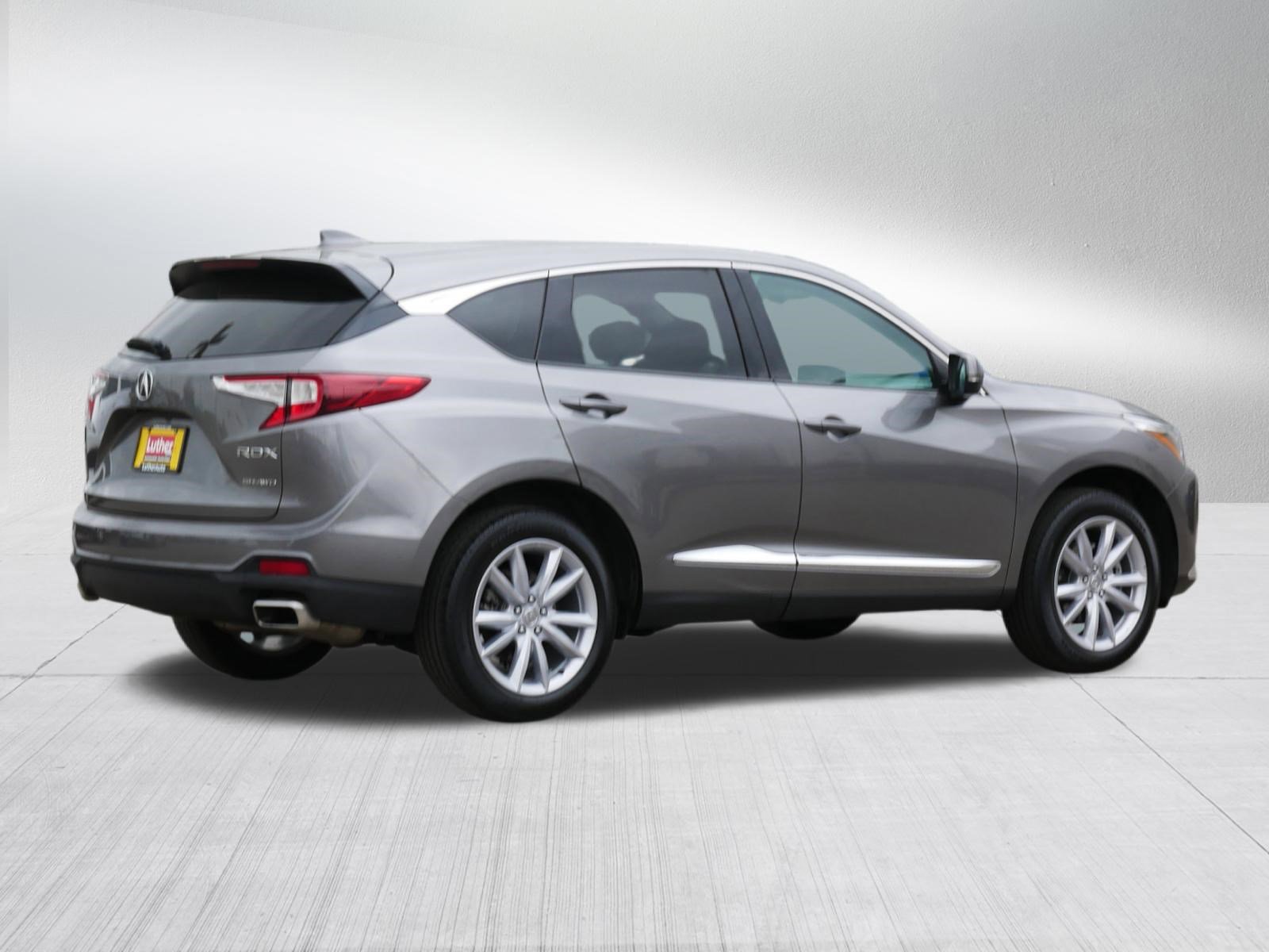 Used 2023 Acura RDX SH-AWD image 7