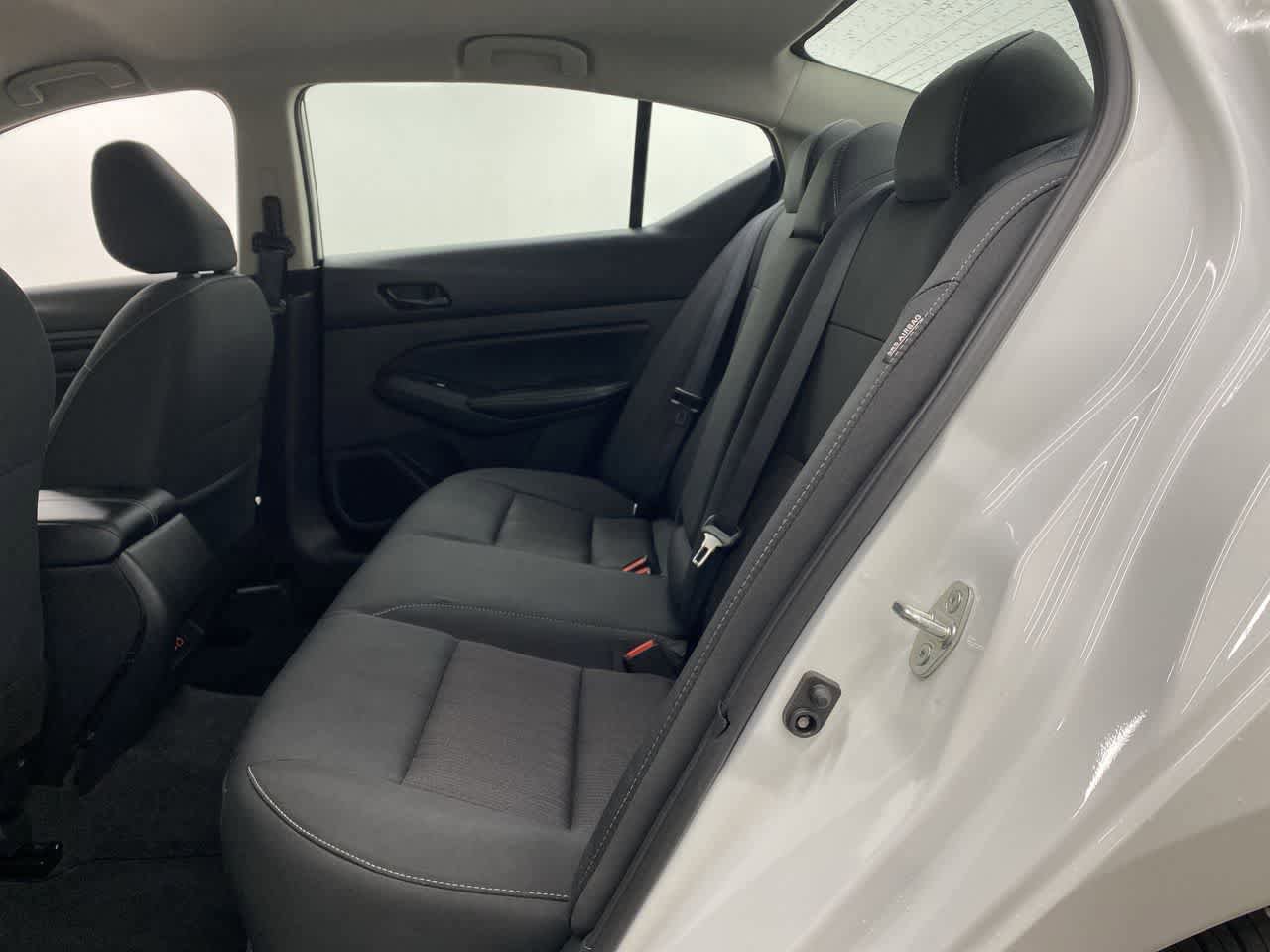 Used 2025 Nissan Altima 2.5 SV FWD image 16