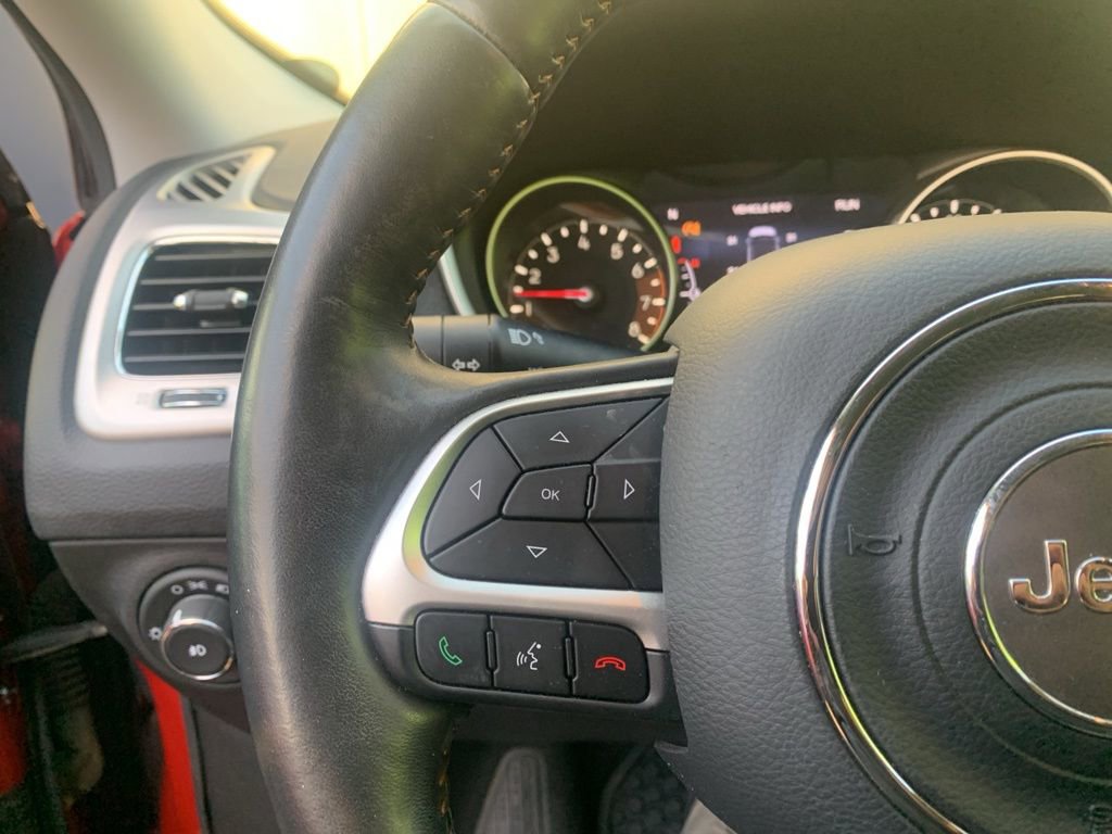 Used 2018 Jeep Compass Latitude w/ Popular Equipment Group image 19