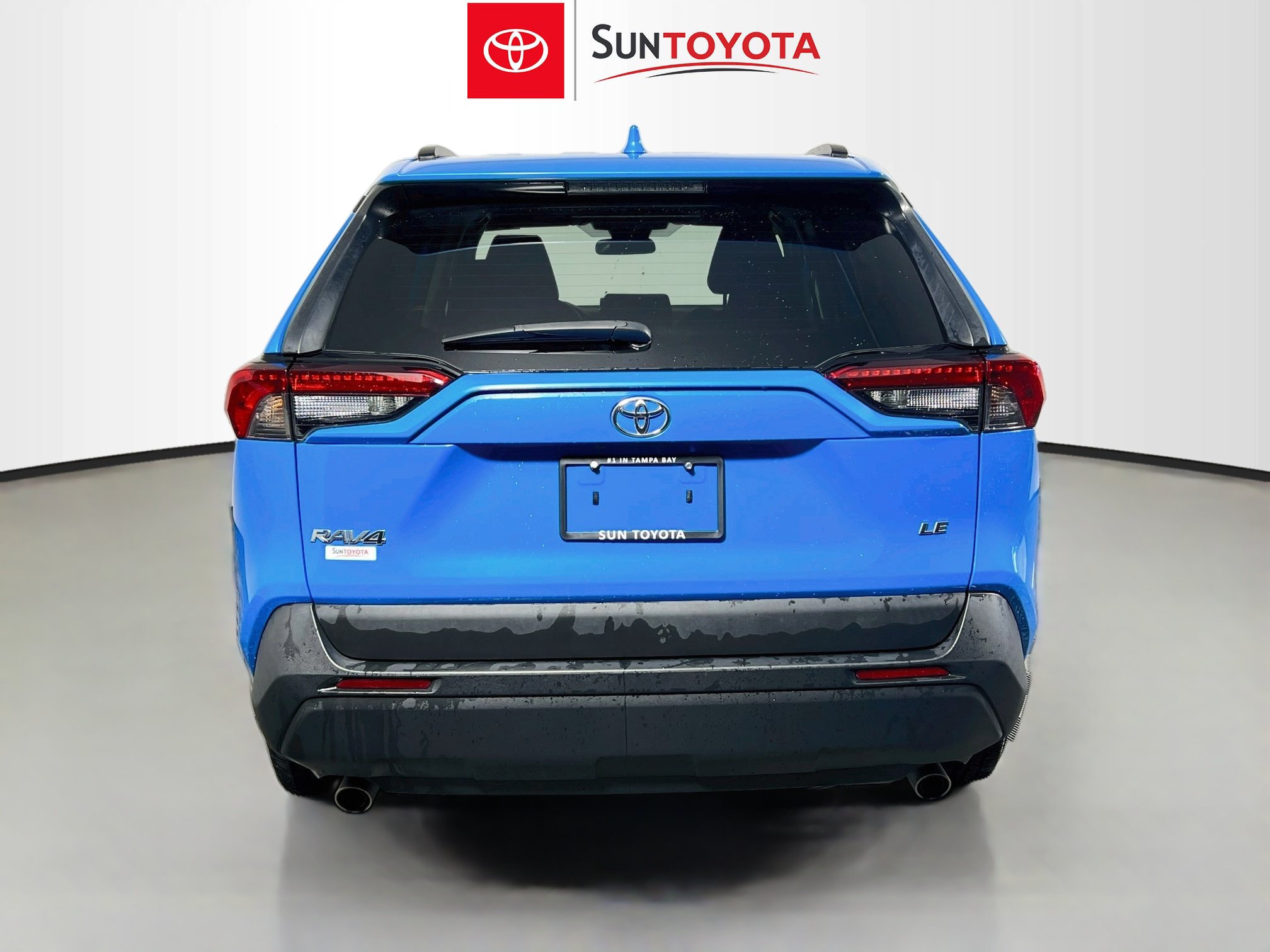 Used 2020 Toyota RAV4 LE FWD image 5