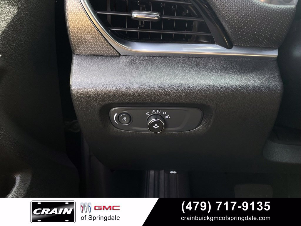 Used 2023 Chevrolet Traverse Premier AWD/4WD image 13