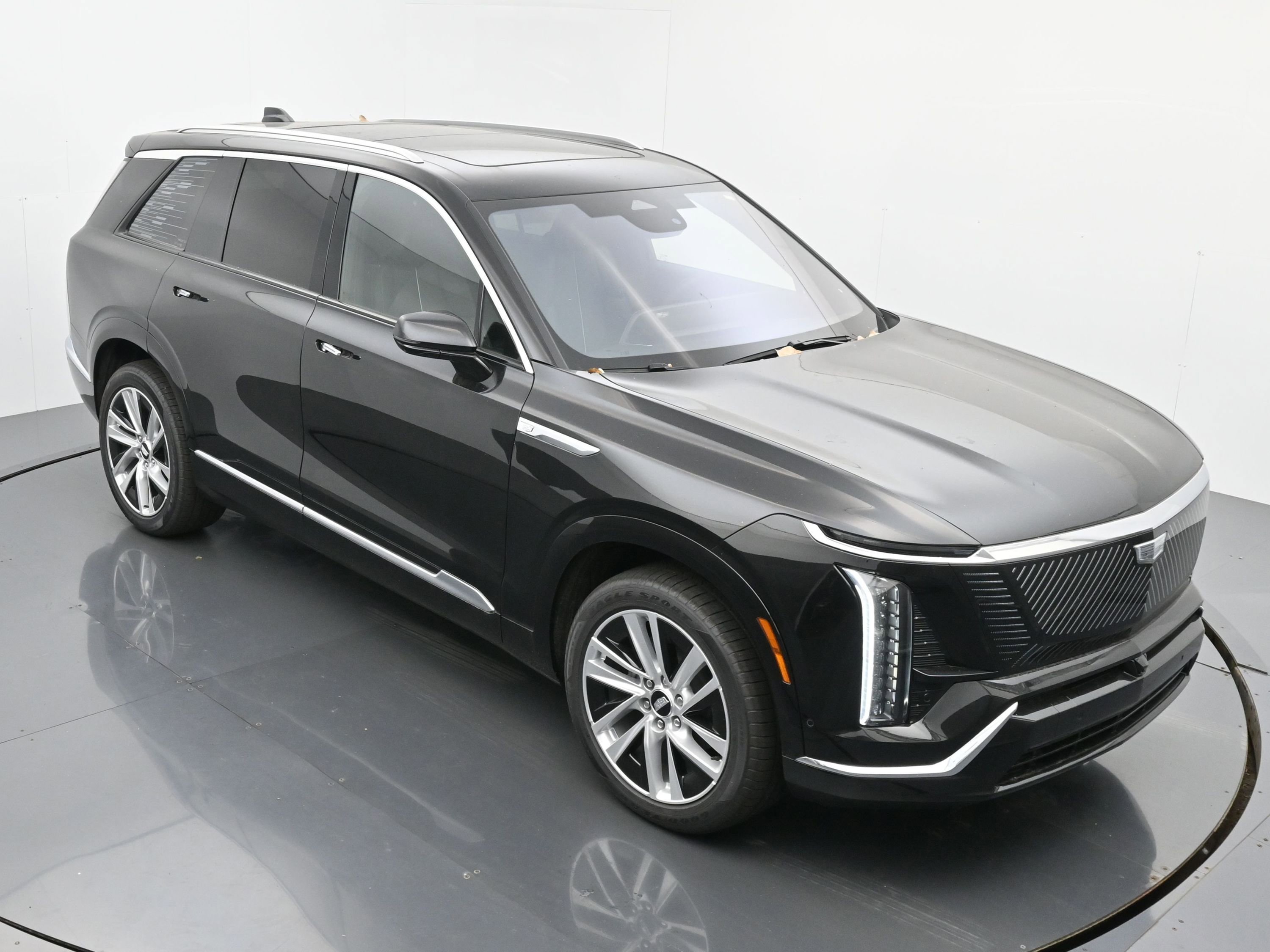 New 2026 Cadillac Vistiq Luxury w/ LPO, Floor Liner Package image 29