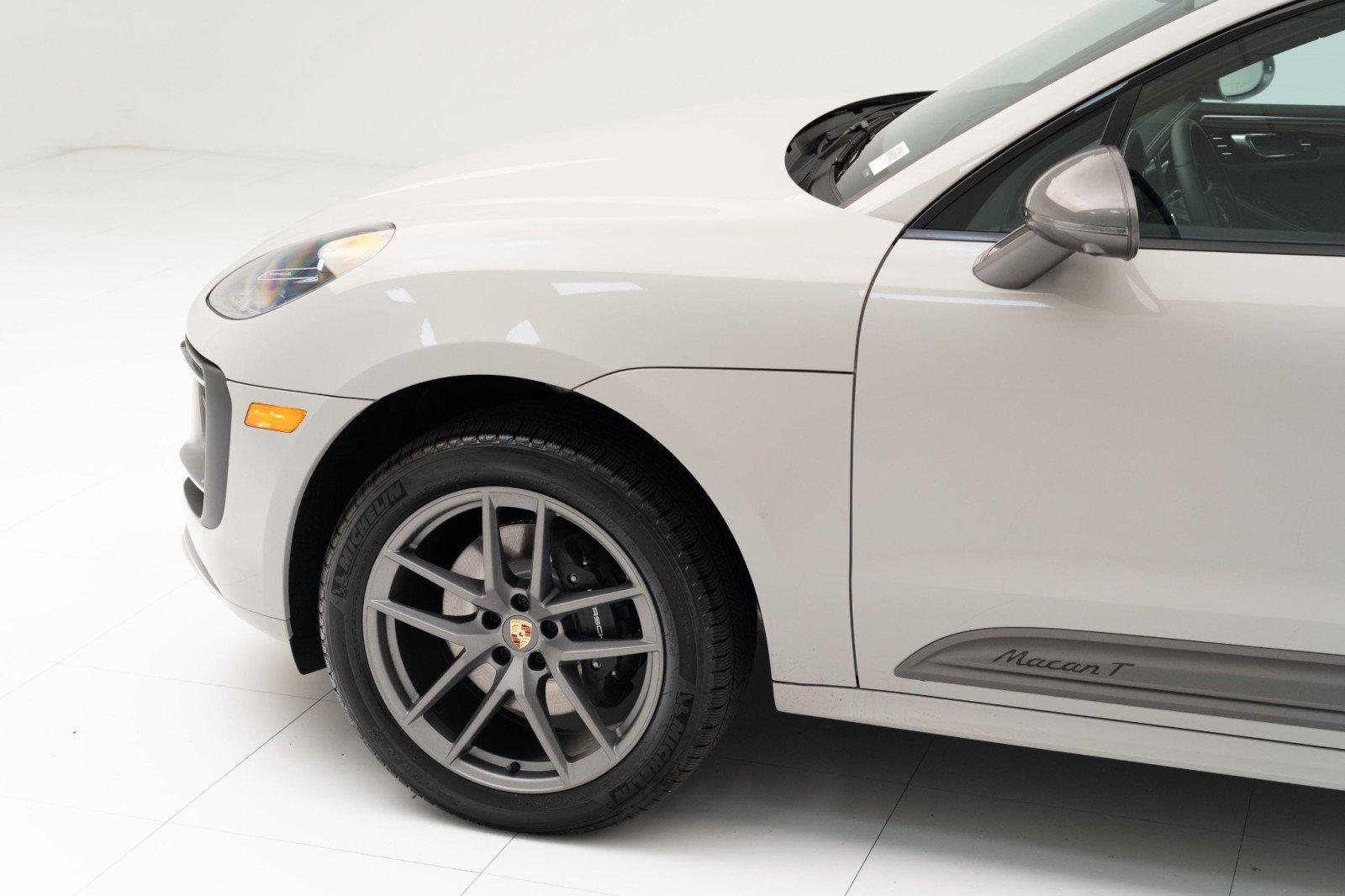 New 2025 Porsche Macan Turbo image 11