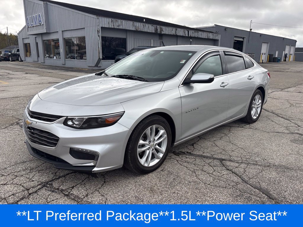 Used 2017 Chevrolet Malibu LT FWD image 3