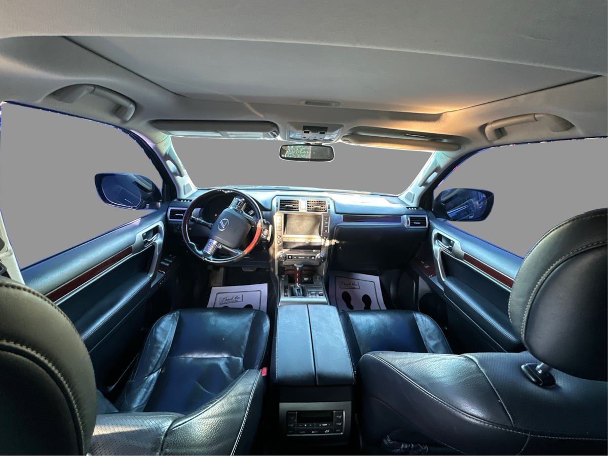 Used 2017 Lexus GX 460 Premium w/ Premium Package AWD/4WD image 27