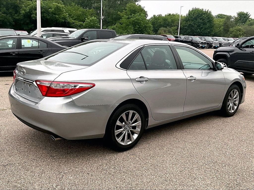 Used 2016 Toyota Camry XLE FWD image 6