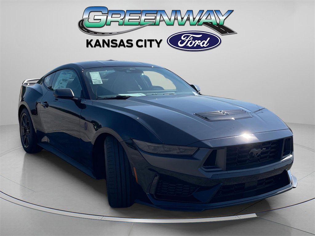 New 2025 Ford Mustang Dark Horse video 1
