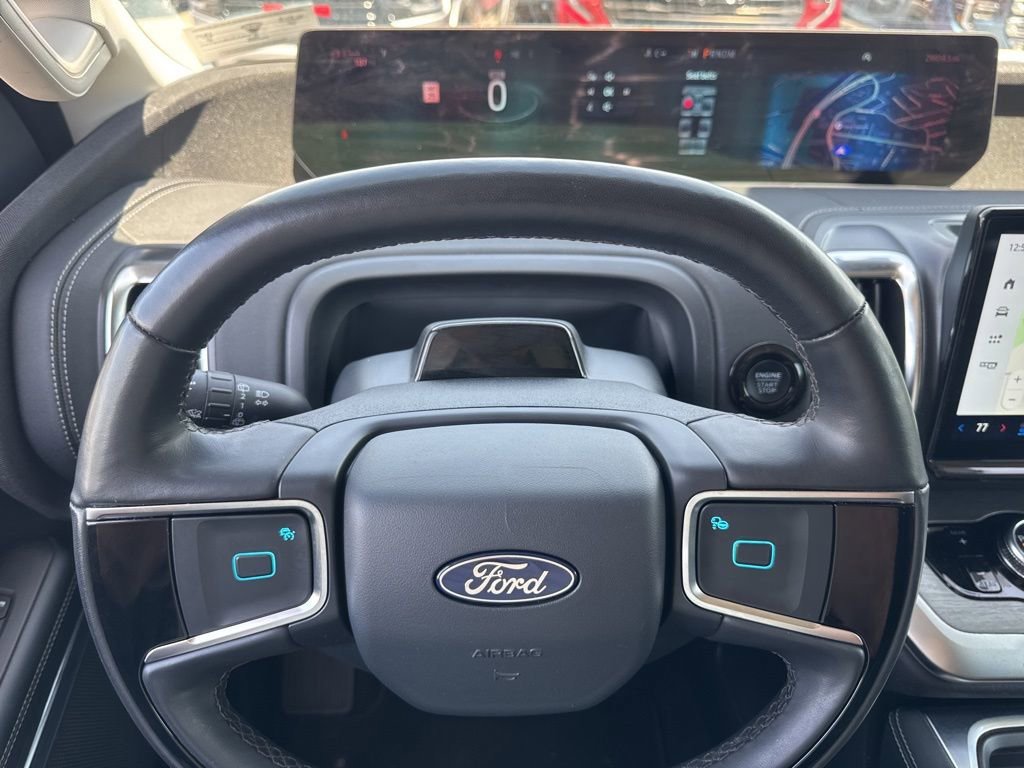Used 2025 Ford Expedition Platinum AWD/4WD image 19