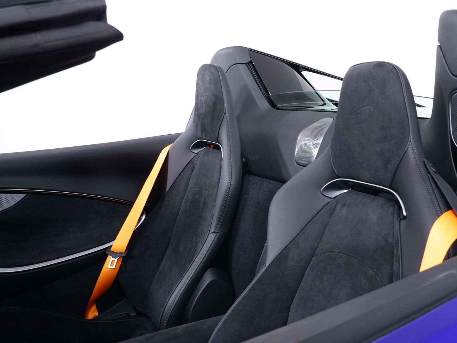 New 2025 McLaren Artura Spider RWD image 25