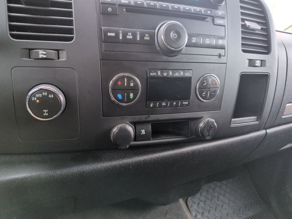 Used 2011 GMC Sierra 1500 SLE w/ Power Tech Package image 19