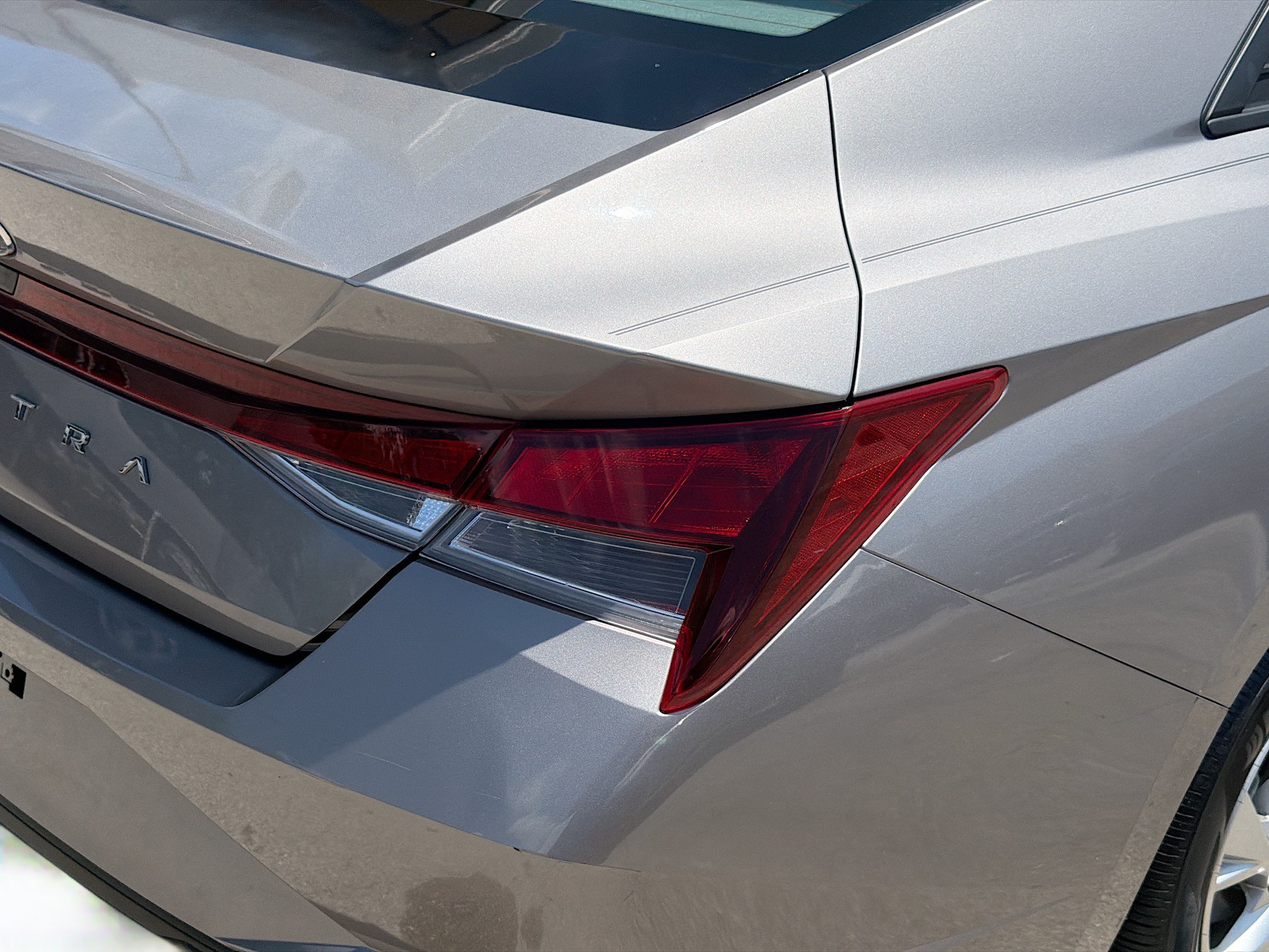 Used 2023 Hyundai Elantra SE w/ Cargo Package FWD image 24