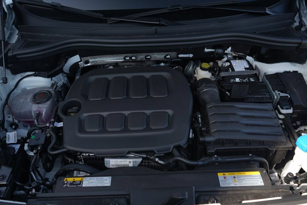 New 2026 Volkswagen Tiguan SE R-Line FWD image 12