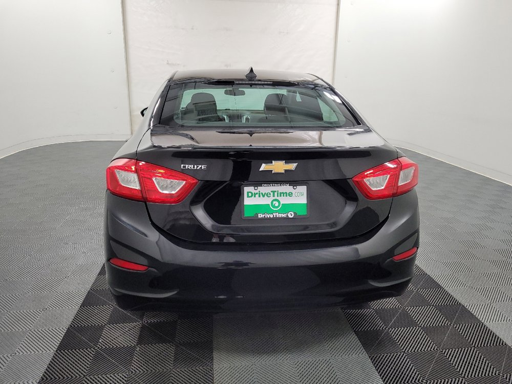 Used 2017 Chevrolet Cruze LS FWD image 6