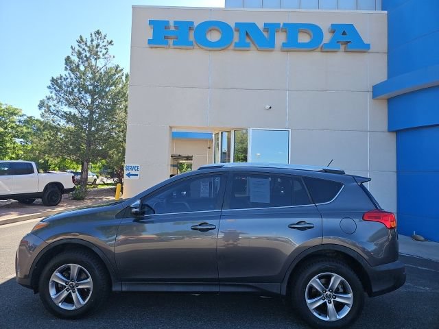 Used 2015 Toyota RAV4 XLE AWD/4WD image 2