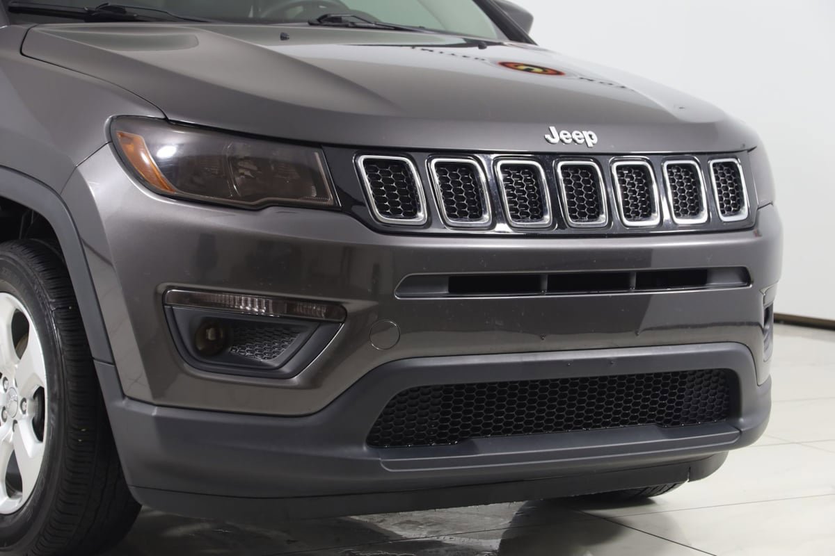 Used 2018 Jeep Compass Latitude w/ Popular Equipment Group image 34