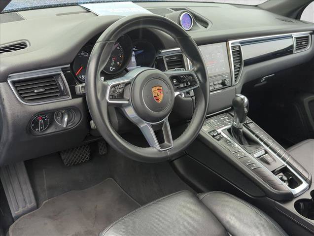 Used 2018 Porsche Macan AWD/4WD image 10