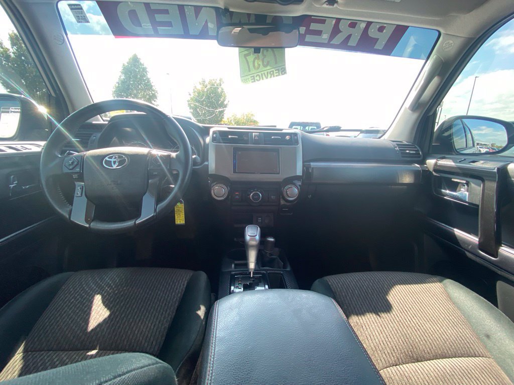 Used 2019 Toyota 4Runner TRD Off-Road AWD/4WD image 29