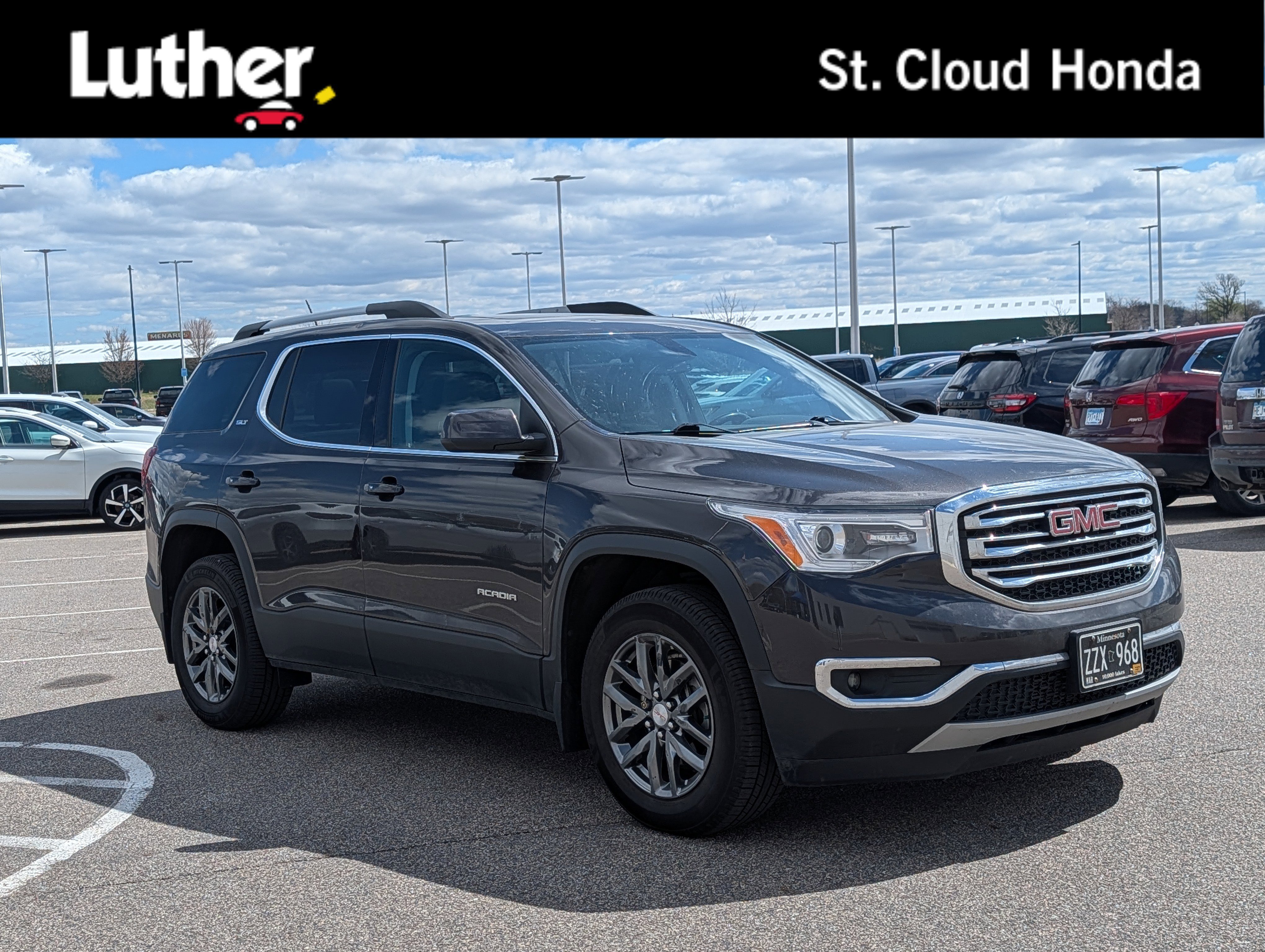 Used 2019 GMC Acadia SLT AWD/4WD image 1
