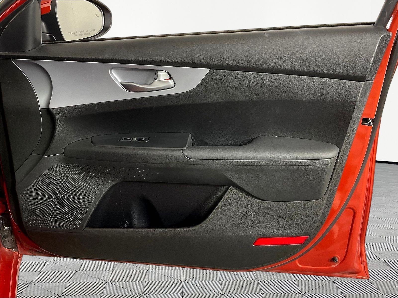 Certified 2023 Kia Forte LXS w/ LXS Technology Package FWD image 27