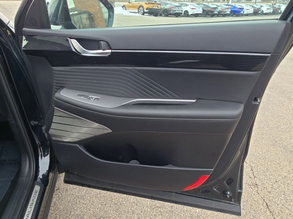 Used 2025 Hyundai Palisade Calligraphy image 10