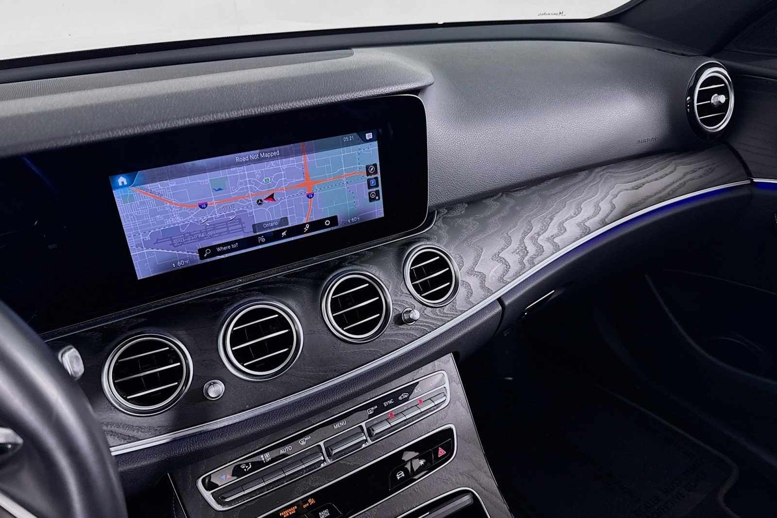 Used 2022 Mercedes-Benz E 350 4MATIC Sedan image 20